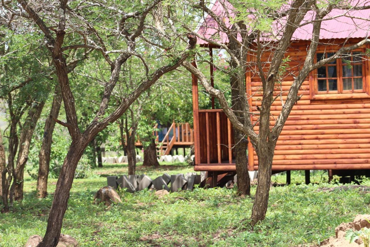 Igula Lodge Mkuze ภายนอก รูปภาพ